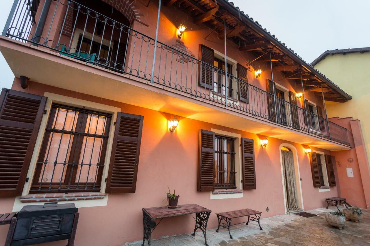 Relax Nel Noccioleto Guest House Novello Luaran gambar
